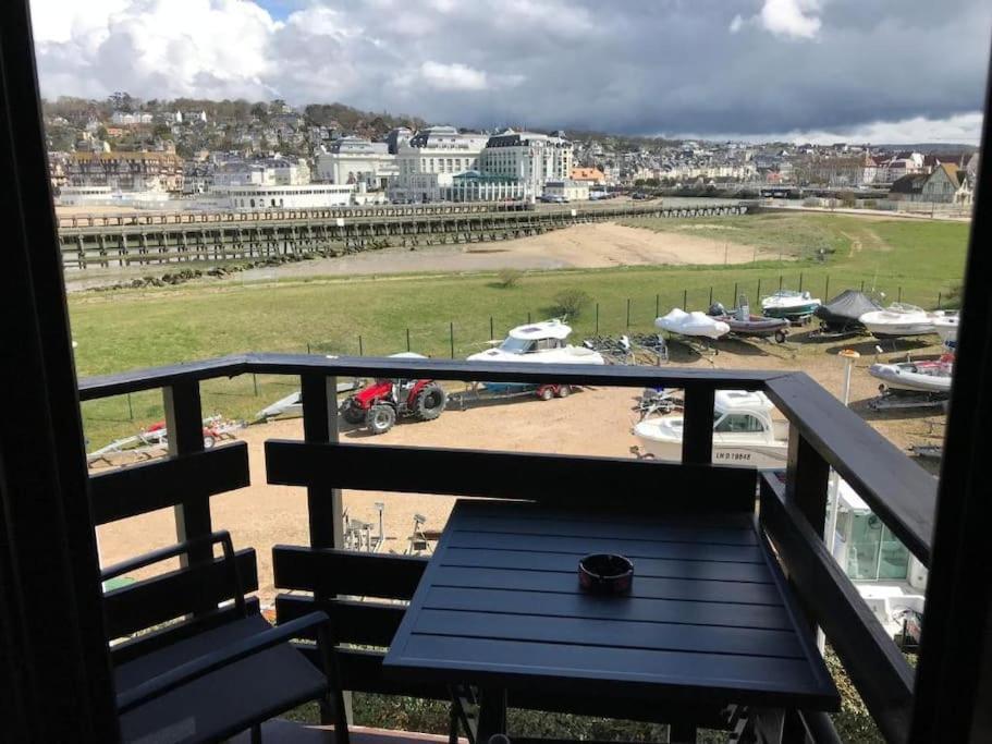 Le Cocooning-Studio Deauville Marina Avec Terrasse Vue Mer Et Plage Exteriér fotografie